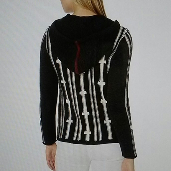 Nic + Zoe Sweater - Picture 6 of 6